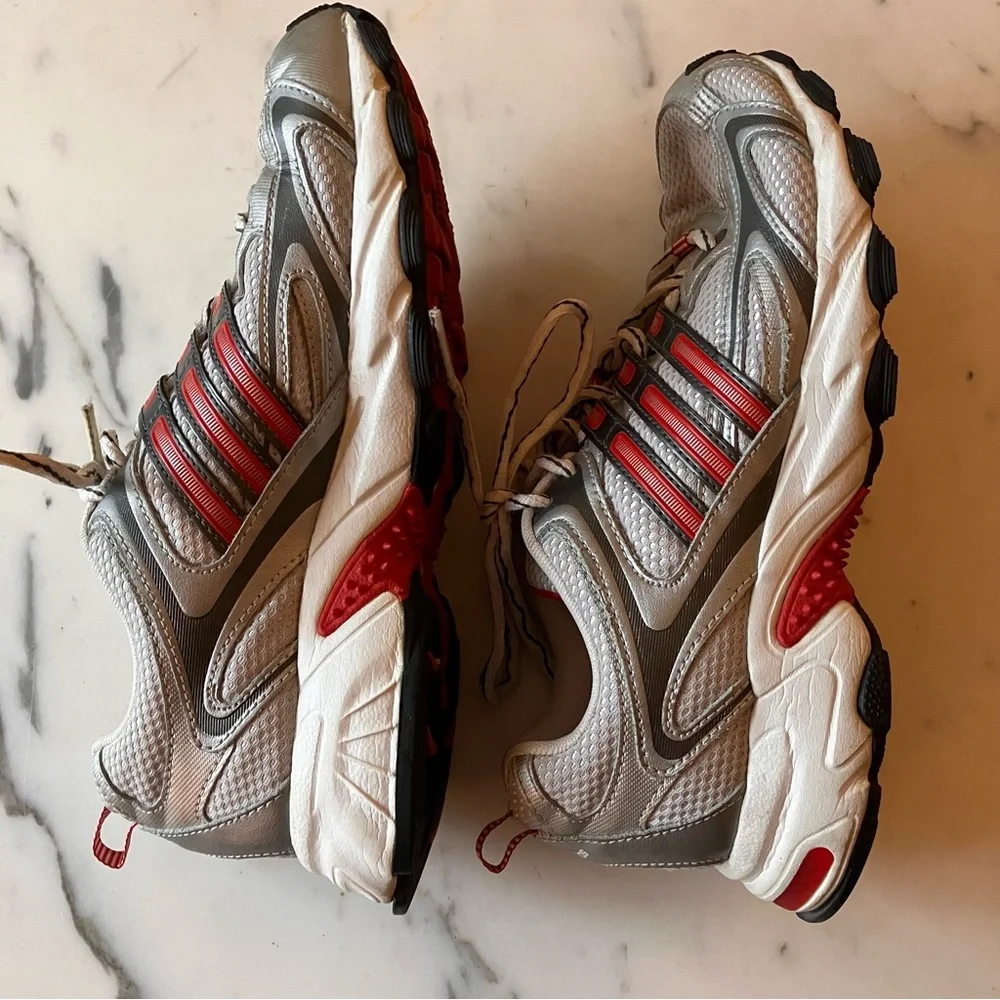 Adidas Falcon Adiprene Women's Silver &‎ Red Running Shoes size 7.5